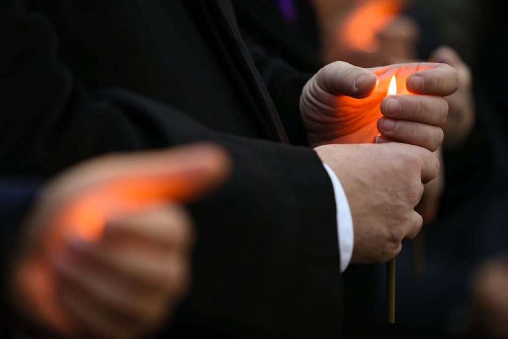 [VİDEO VE FOTO GALERİ] Poroşenko, Holodomor kurbanlarını anma törenlerine katıldı